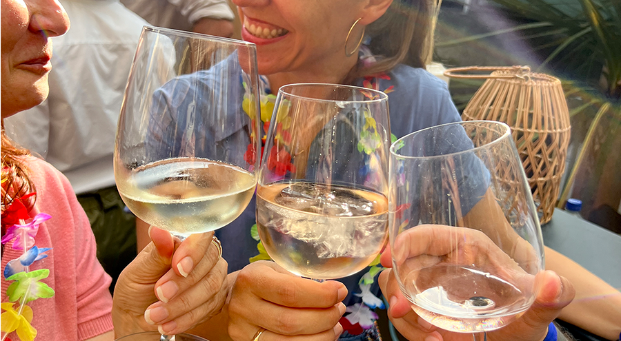 Sommerfest SMZ 2024_Apero Anstossen